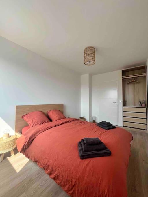 Superbe Appartement Neuf Dans Residence Familiale Aux Portes De Paris Avec Parking อีวรี-ซูร์-แซ็น ภายนอก รูปภาพ